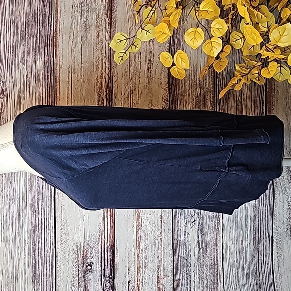 STYLE CO NAVY BLUE HI-LO RAW HEM LONG SLEEVE PULLOVER TEE - Picture 8 of 12